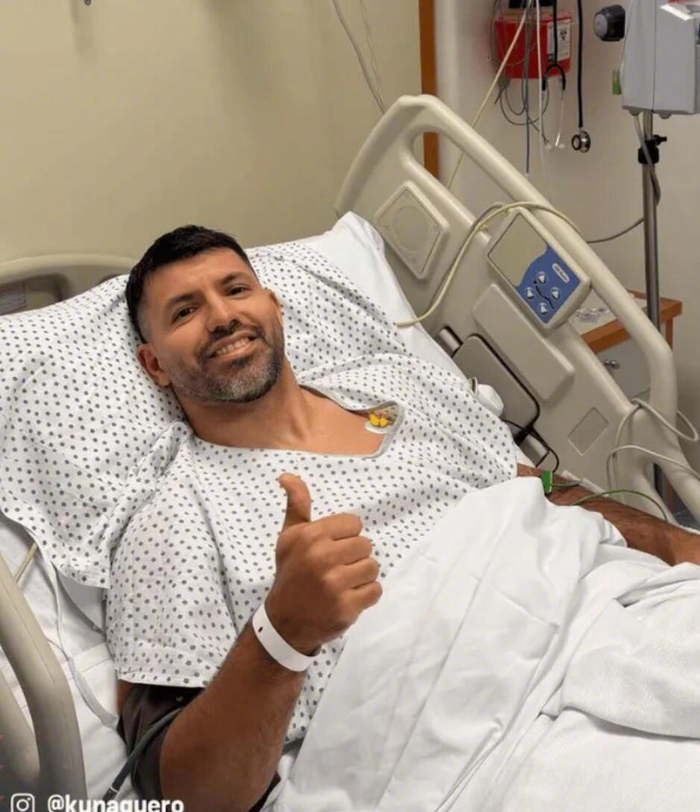 前曼城巴萨前锋阿圭罗阿根廷元老联赛左脚跟腱