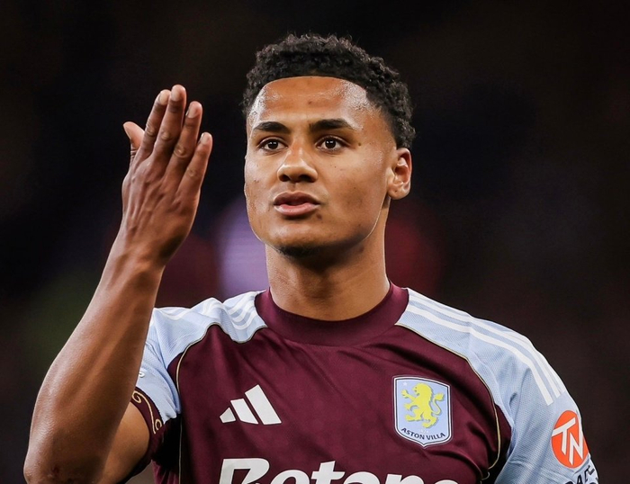 欧联杯四强出炉 梅西收购西甲球队引热议 卡马文