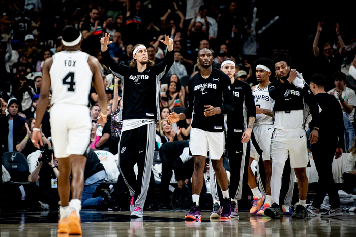 阿夫迪亚季后赛爆发马刺错失交易良机